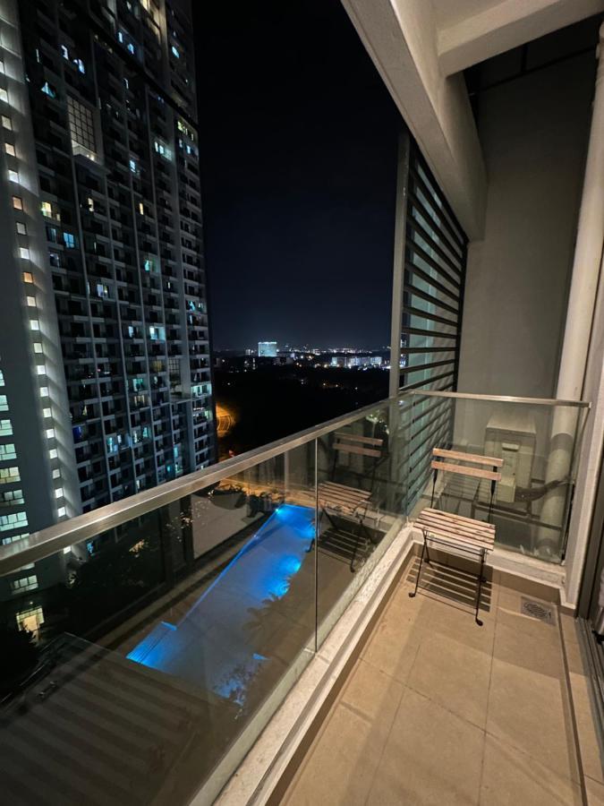 Apartament Retreat At Cybersquare Cyberjaya Zewnętrze zdjęcie