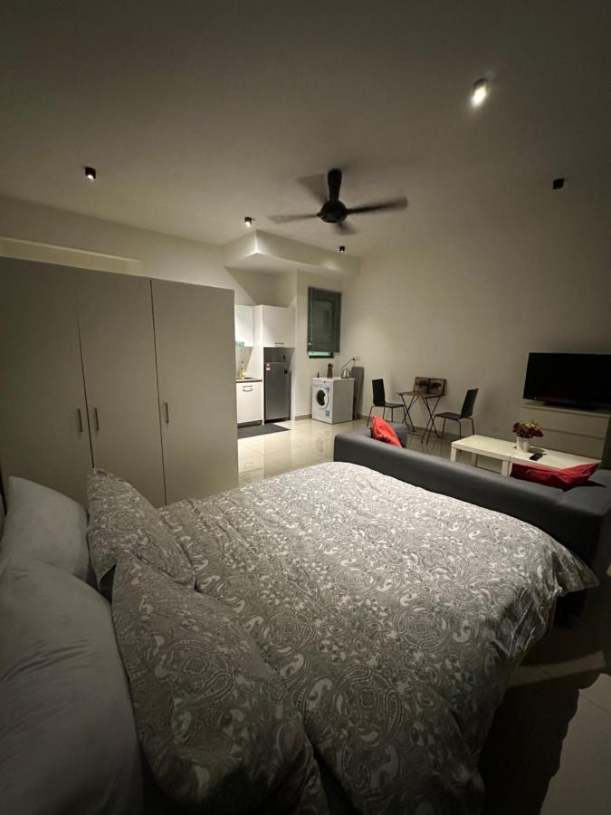 Apartament Retreat At Cybersquare Cyberjaya Zewnętrze zdjęcie