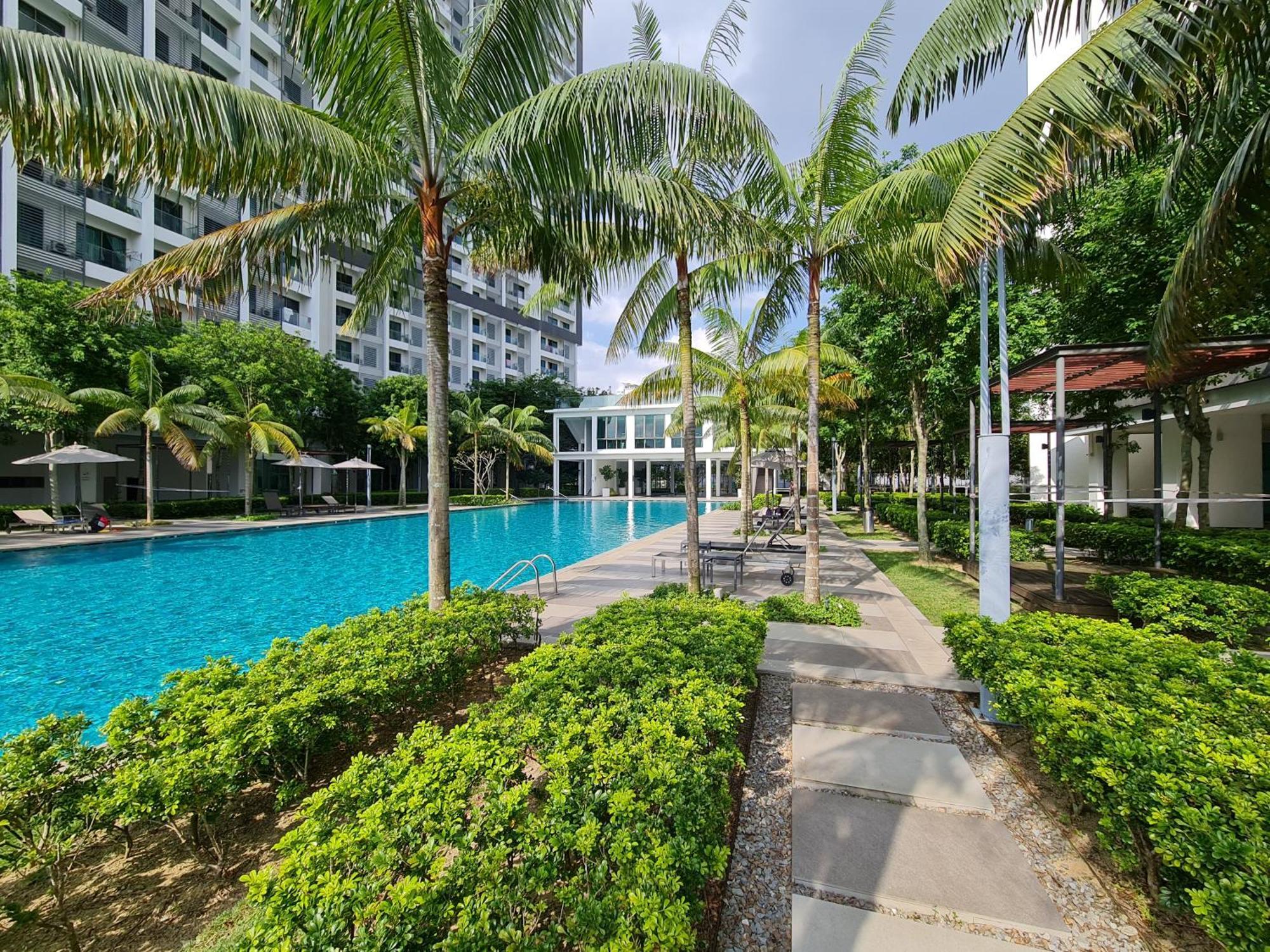 Apartament Retreat At Cybersquare Cyberjaya Zewnętrze zdjęcie