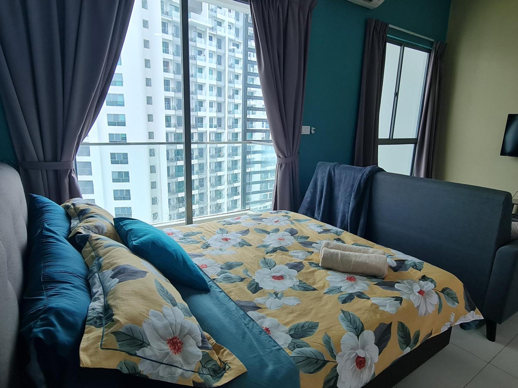 Apartament Retreat At Cybersquare Cyberjaya Zewnętrze zdjęcie